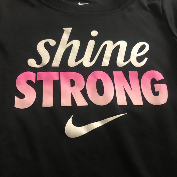 Nike Shirt - Picture 3 of 5